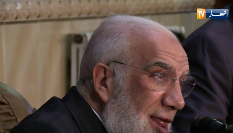 “تعالوا نؤمن ساعة”.. محاضرة الداعية عبد الكافي بمسجد محمد كتو بالعاصمة