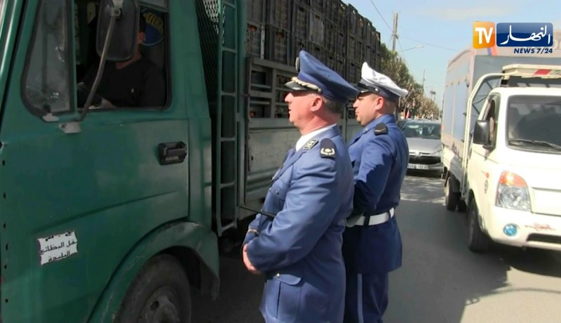 البليدة: الأمن ينظم حملة تحسيسية لسائقي الوزن الثقيل حول مخاطر حوادث المرور