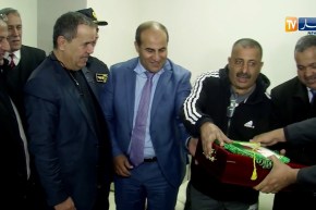 “مدوار” يكرم والي بشار وإدارة شبيبة الساورة على هامش المكتب التنفيذي للرابطة