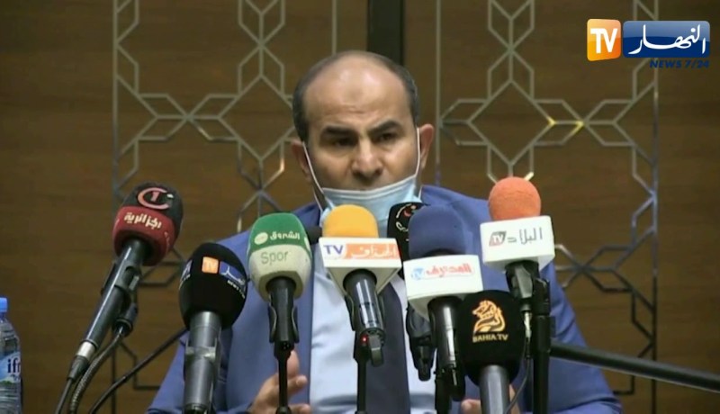 مكتب الرابطة المحترفة لكرة القدم يجتمع برؤساء أندية الشرق