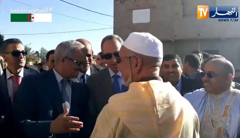 ميهوبي يزور زاوية “سيدي محمد بني أبي زيان” في بشار