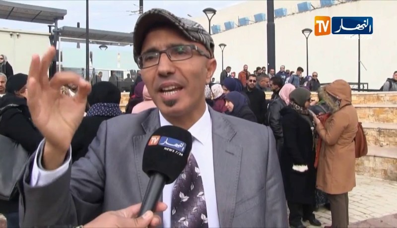 قسنطينة/ أساتذة جامعيين يحتجون لتسريع وتيرة أشغال سكناتهم الوظيفية