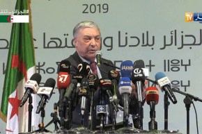 بن فليس: “مانيش طامع فالمسؤولية جبت حلول للشعب الجزائري..ونبدا بالزواولة المضرورين”