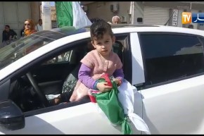 مسيرات تدخل جمعتها الثامنة من عمر الحراك تجوب شوارع البليدة