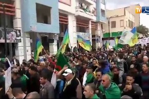 البويرة/ مسيرات للجمعة الثامنة من الحراك تحت شعار..”الشعب يريد يتنحاو قاع”