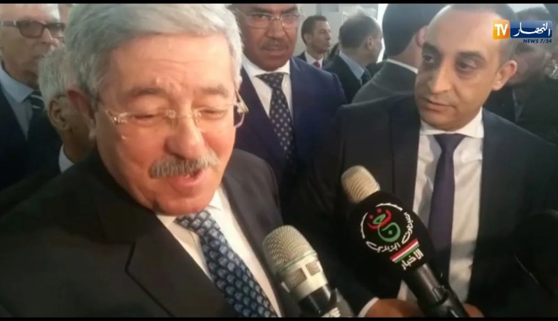 اويحيى يعد بدعم المنتجين للوصول الى التصدير