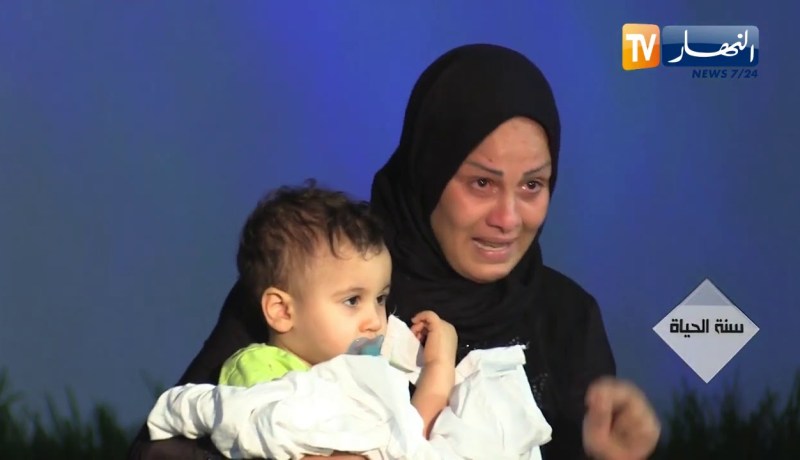 اخصائية نفسانية: تنصح عزيزة بعدم التخلي عن إبنها..  والاخير ترد