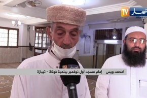 مجتمع: شباب يستغل الحجر الصحي في ترميم المساجد وتزيينها