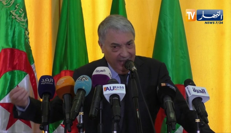 علي بن فليس: أستطيع الترشح في أي وقت وسأفصل في الموضوع في وقته المناسب