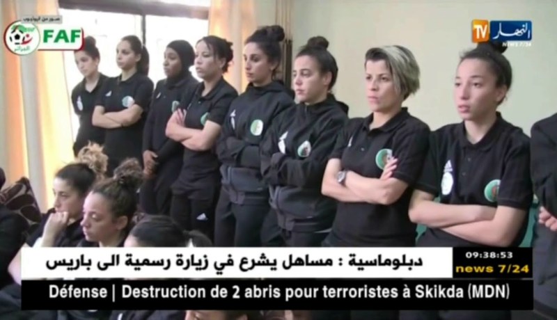 زطشي يشجع لاعبات الخضر قبل مواجهة العودة أمام السنغال !!