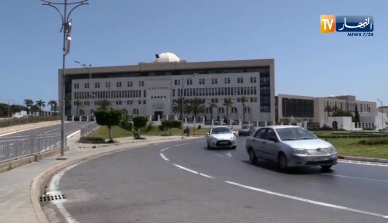 كاتب الدولة لدى وزارة الشؤون الخارجية الإيطالية في زيارة عمل للجزائر