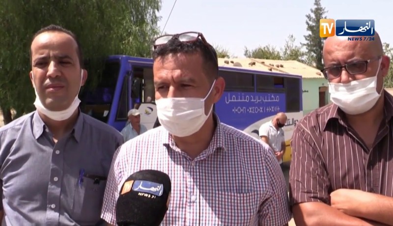 غليزان : مكاتب بريد متنقلة لمناطق الظل والمتقاعدون يثمنون المبادرة