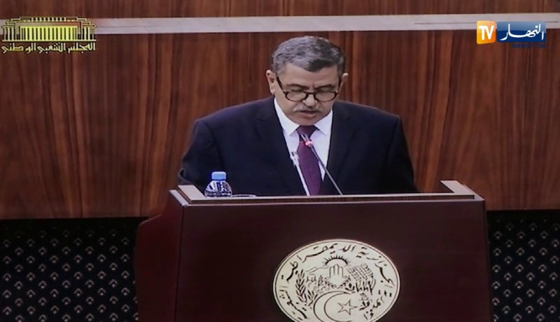 الوزير الأول: “سيتم تسيير الميزانية بصرامة وإصلاح منظومة الدعم الإجتماعي”