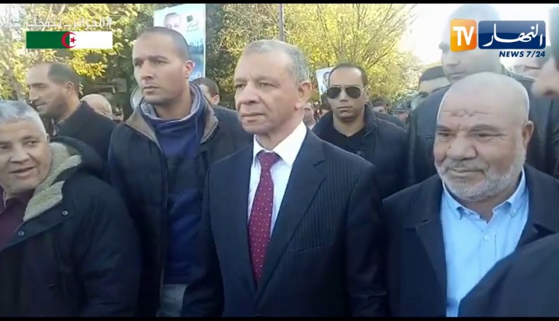 مسيرة لـ”بن قرينة” في شوارع العمارية بالمدية