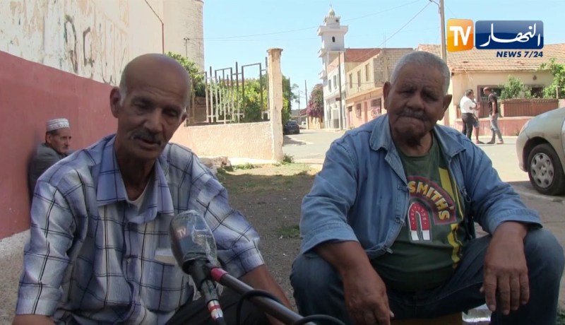 عين تموشنت: تركيب حذوة الحصان.. مهنة عمي البارودي لأكثر من 60 سنة