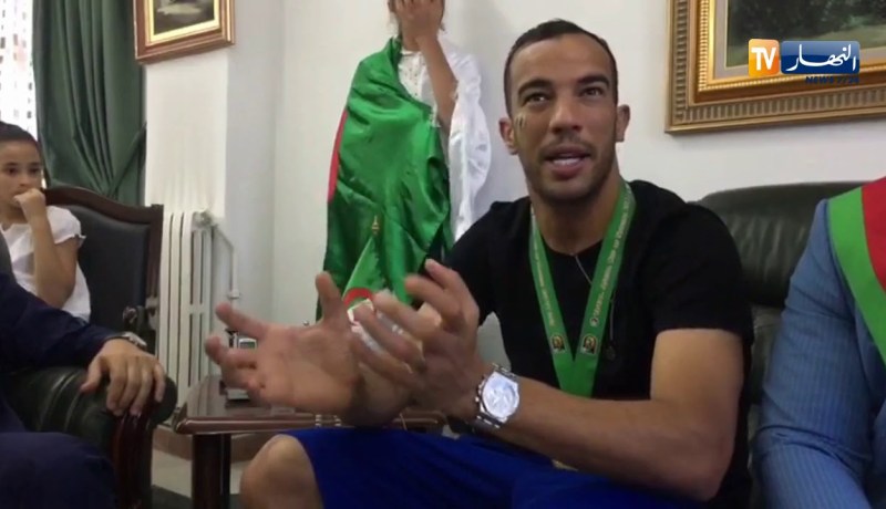 بلعمري: “اللاعبين راحو لكأس إفريقيا بتخمام واحد..لازم نفرحو الشعب الجزائري”