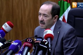 تربية: منح وعلاوات لـ 130 عامل ومفتش مكلف بقراءة وطباعة مواضيع الإمتحانات