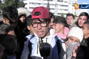 وهران: تلاميذ ثانوية مصطفى لشرف يحتجون ويطالبون بتحسين ظروف تمدرسهم