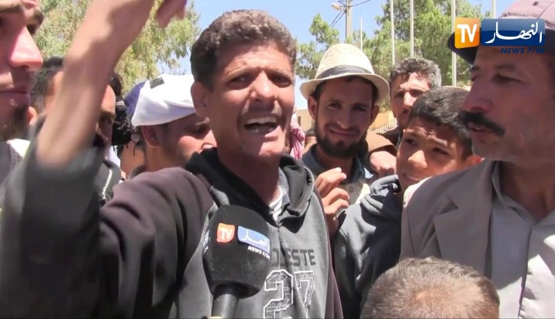 الجلفة: العشرات من سكان مسعد يحتجون أمام مقر البلدية للمطالبة برحيل المير والمجلس البلدي