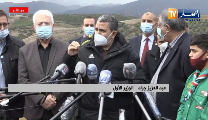 “الوزير الأول : “يجب أن نتوخى الحذر في إستعمال اللقاح