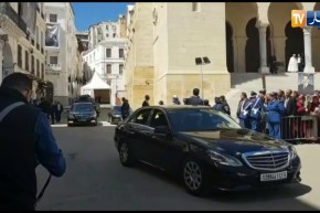 الرئيس بوتفيلقة يتوجه إلى ساحة الشهداء لتدشين الميترو