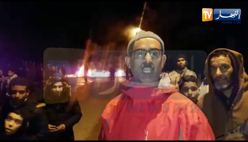 غلق الطريق الرابط بين اسطوالي والشراقة من قبل السكان إحتجاجا عن غياب الكهرباء لمدة 48 ساعة