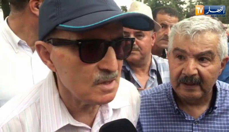 محي الدين خالف مدرب سابق للمنتخب الوطني وشبيبة القبائل: “لالماس خويا كان وين يروح يديني معاه”