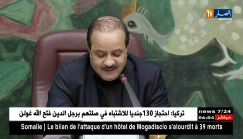 سياسة: أويحيى يأمر قياديي ومناضلي الأرندي بتفادي الصراع مع أحزاب التحالف الرئاسي