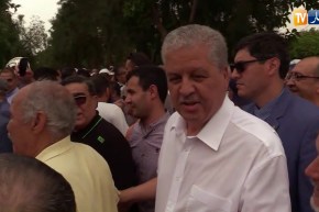 شاهد سلال يمازح مصور قناة النهار