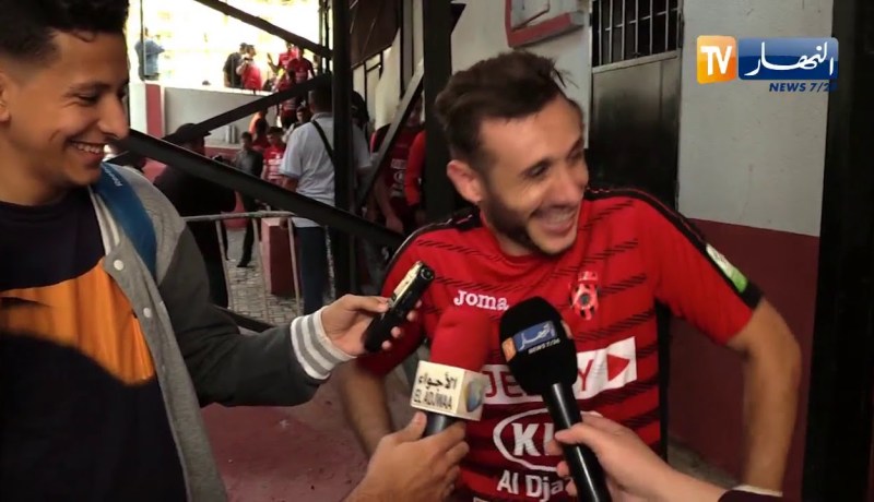 شاهد مدافع إتحاد العاصمة رضوان شريفي.. ما قدرش يهدر .!!