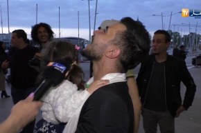 في لقطة طريفة حسين بن حاج يقلد أحلام