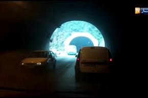 بجاية: هكذا يعاني يوميا مستخدمي طريق أنفاق خراطة بالطريق الوطني رقم 9 الرابط بين بجاية وسطيف