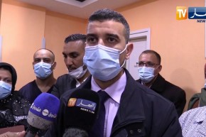 برج بوعريريج: أطباء مستشفى بوزيدي يكرمون النساء المريضات في عيدهن