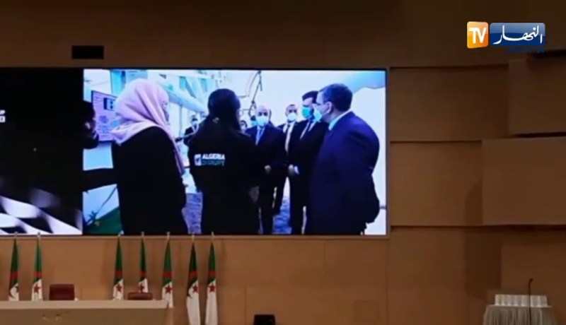 رئيس الجمهورية يزور معرض المؤسسات الناشئة بالمعرض الدولي للمؤتمرات