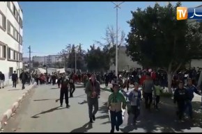 معسكر/ مسيرات سلمية تنديدا بتأجيل الإنتخابات والتمديد