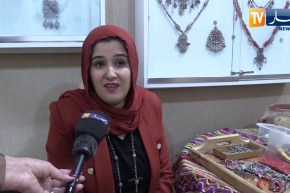 تيزي وزو: كهينة أوقنون .. صائغة تحول العملة النقدية القديمة إلى مجوهرات أمازيغية
