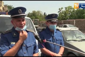 مستغانم:  مصالح امن  توزع الكمامات على مواطني بلدية بوقيرات وتحسسهم بضرورة اتباع الاجراءات الوقائية