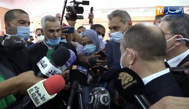 وزير العدل : نسبة الأحكام والقرارات الغيابية التي تصدر 30 بالمئة والحل في الرقمنة