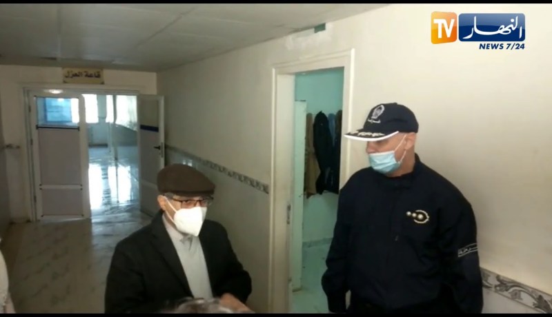 تشققات على مستوى عدة مصالح بـ “مستسفى العايب الدراجي” بالحروش