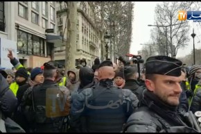 فرنسا:  السترات الصفراء في إحتجاجات محتشمة اليوم السبت