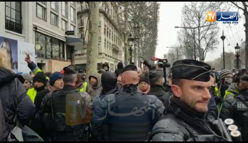 فرنسا:  السترات الصفراء في إحتجاجات محتشمة اليوم السبت