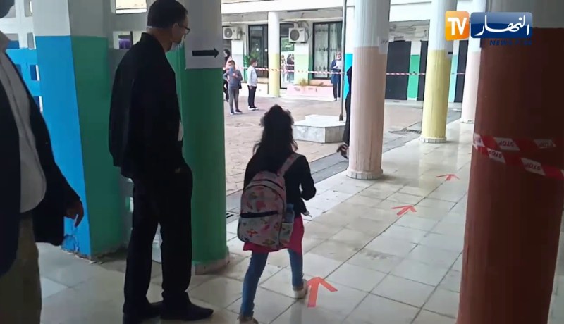 العاصمة: إستقبال التلاميذ بإبتدائية محمد تركي بالشراقة وسط بروتوكول وقائي