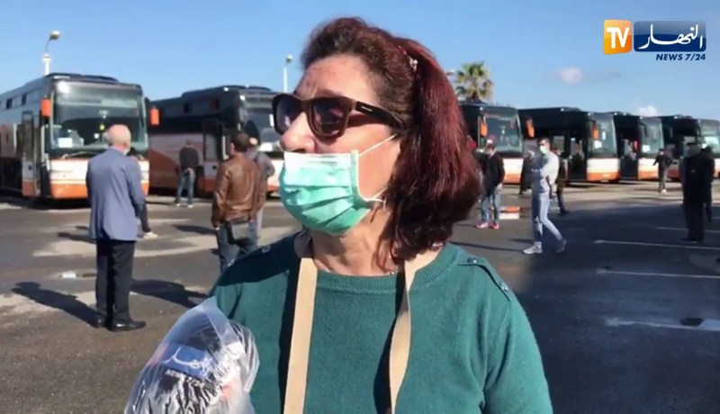 مغتربة من مركز الحجر الصحي بسيدي فرج : “في فرنسا كنا في حبس جينا لدزاير تهلاو فينا