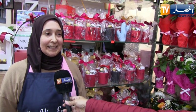 وهران: الورود والأزهار .. عربون محبة لكل النساء في عيدهن العالمي