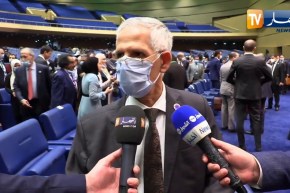 “وزير الصناعة :” 100 متعامل طالبين إعتماد لإستيراد المركبات