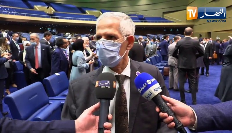 “وزير الصناعة :” 100 متعامل طالبين إعتماد لإستيراد المركبات