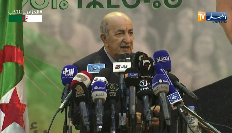 تبون: “إقتصاد جديد يجي بعقلية جديدة..وهادي نلقاوها عند الشباب”