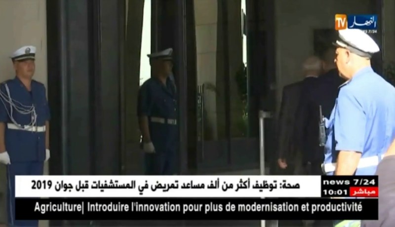 سعيد بوحجة يلتحق بمقر البرلمان دون الإدلاء بأي تصريحات إعلامية