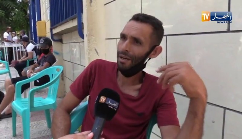 مجتمع: نقص السيولة في مكاتب البريد يؤرق المواطنين عشية عيد الأضحى