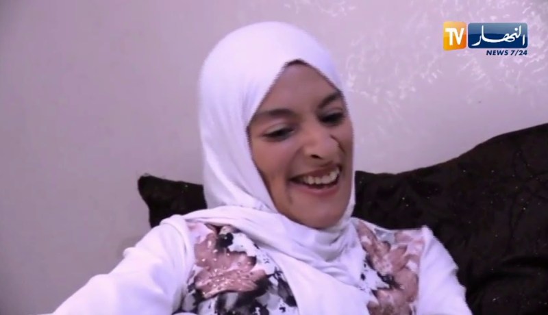 سارة من ذوي الإحتياجات الخاصة ..تتحدى الإعاقة بأعمالها الأدبية